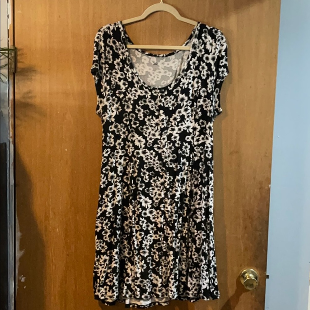 Floral mini-dress